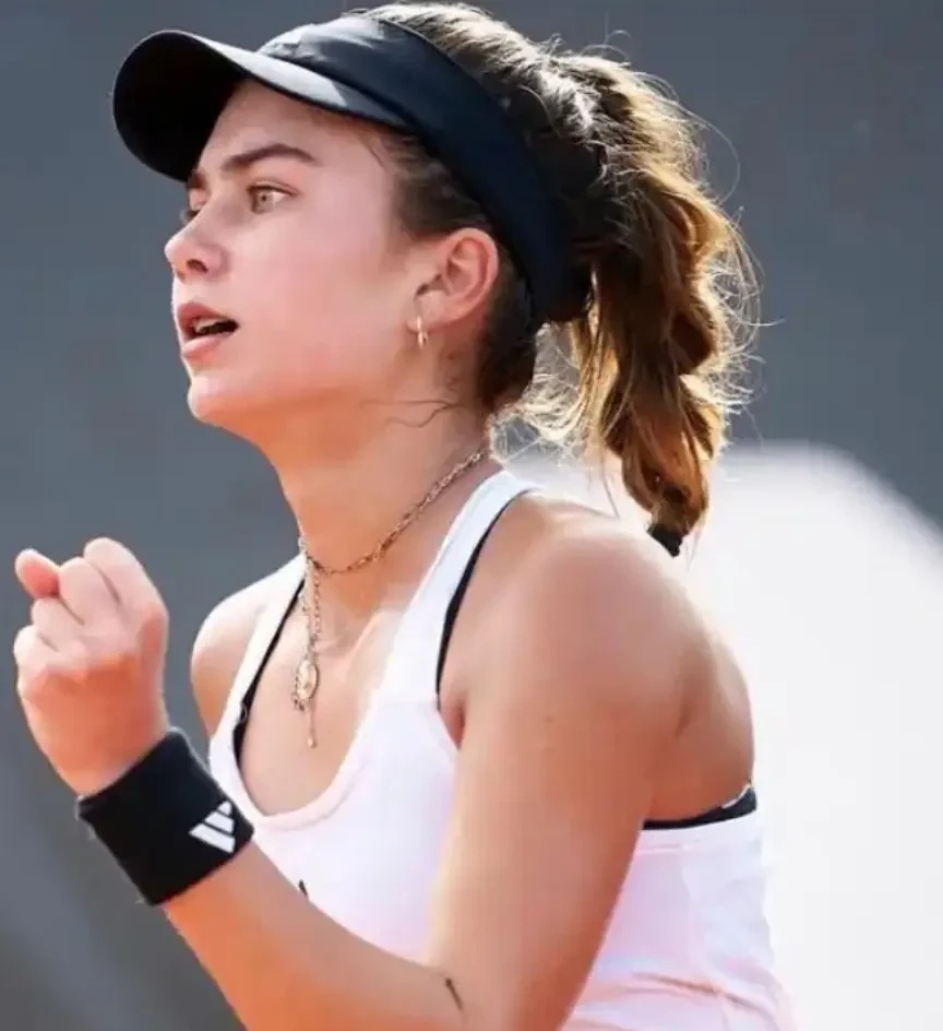 体育一起看亚运：梁育帅亚运首秀夺男子跆拳道63公斤级铜牌