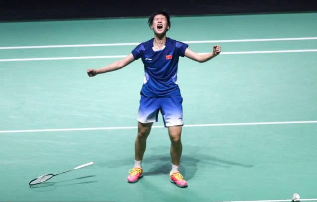 NBA杯比賽字母哥表現出色砍下32分14籃板9助攻4蓋帽 吹楊得到35分7籃板10助攻 雄鹿戰勝老鷹晉級決賽.