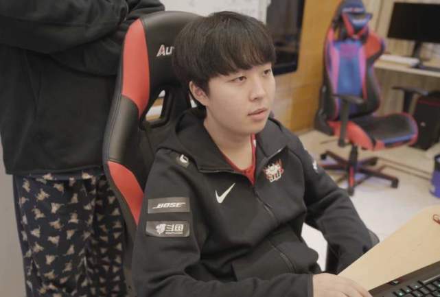 也显示了球 也显示了球