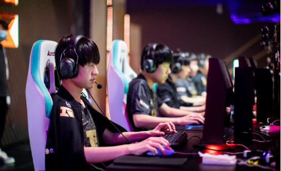 发挥团结力 发挥团结力